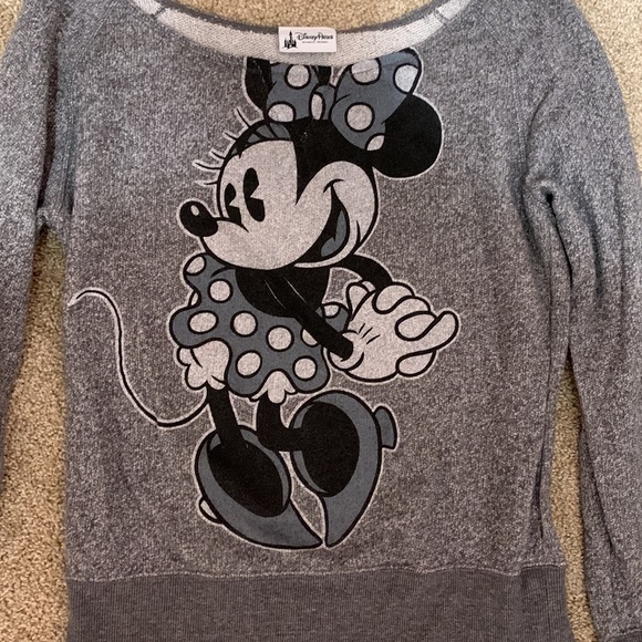 Disney sweatshirt - Picture 2 of 4